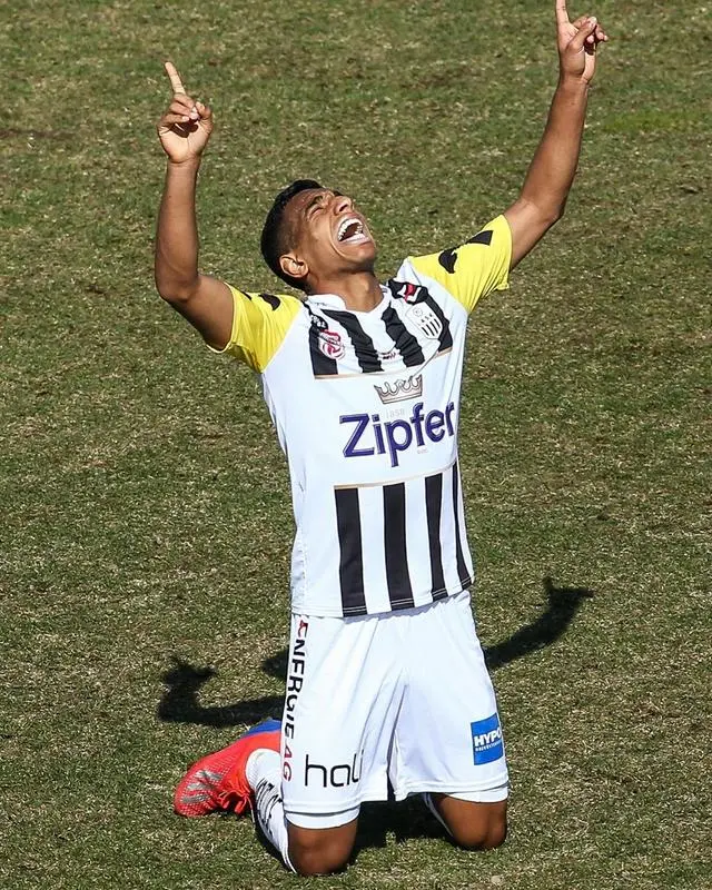 冲刺阶段波尔图备战欧联，完成体检细节曝光，态度坚定，球队文化再被提及的简单介绍